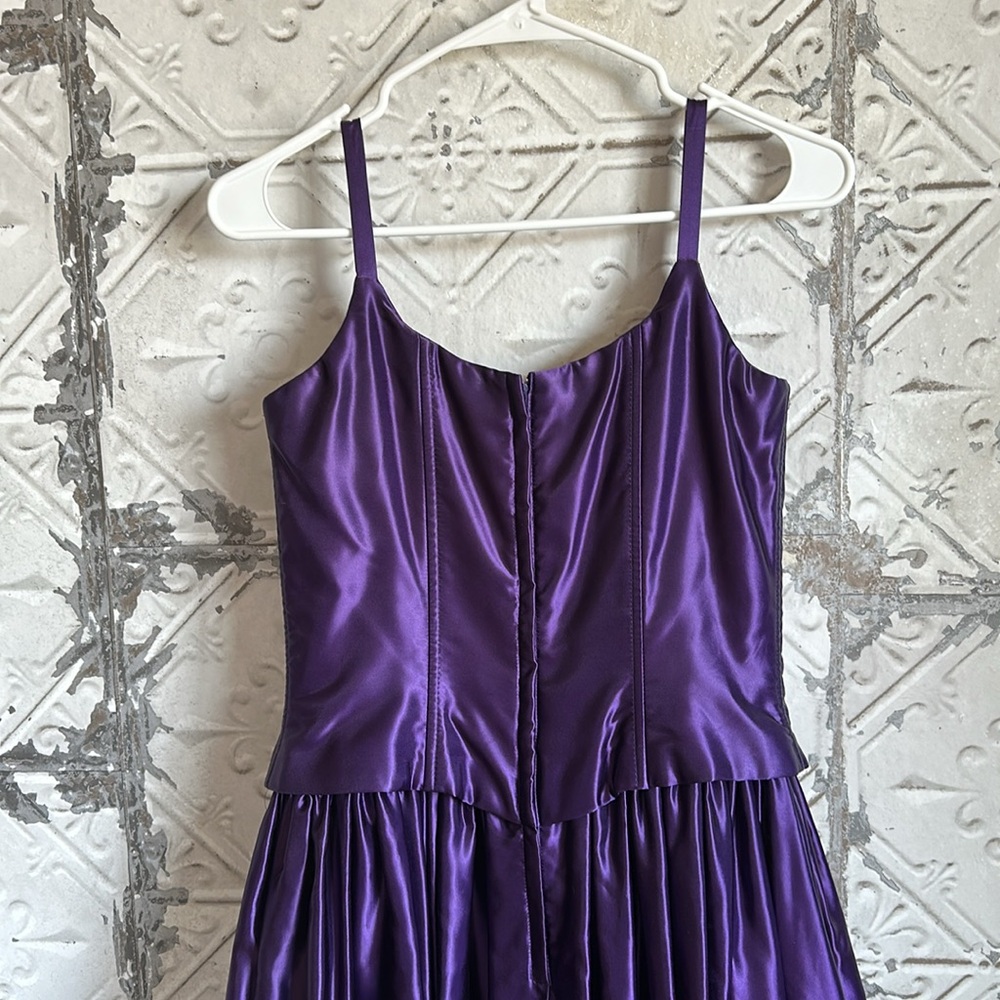 Elegant satiny ballroom Gunne Sax Purple Women's Dress with tulle - Picture 4 of 5